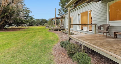 Modern character cottage 10 minutes to Mount Gambier on picturesque small farm