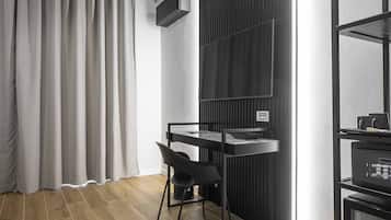 2 Schlafzimmer, hochwertige Bettwaren, Daunenbettdecken