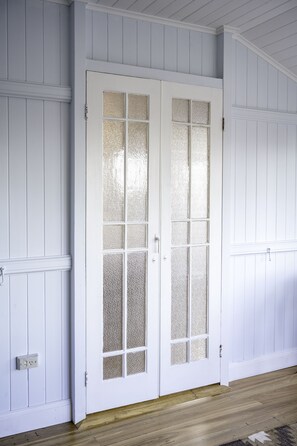 Interior - Queenslander home, ocean views, large deck. (Coolangatta)