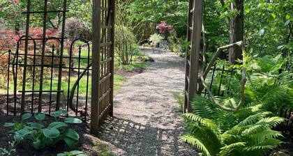 Whitetail Ridge Cabin ,Sleeps 10