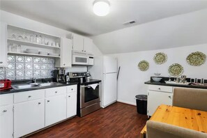 Fridge, microwave, oven, coffee/tea maker