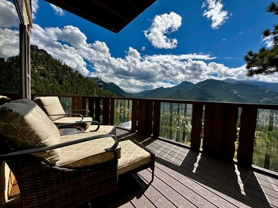 Divine Destiny Vacation Home at Windcliff