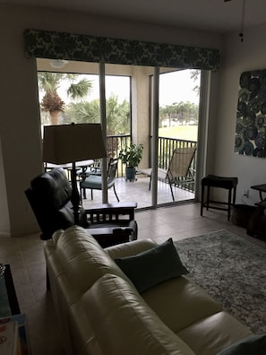 スマートテレビ、書庫