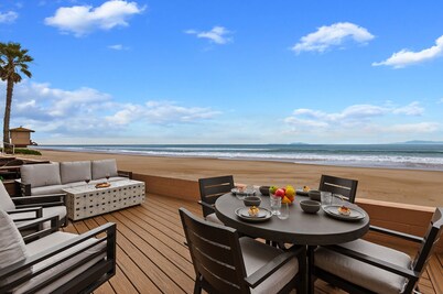 NEW 2BD Luxury Beachfront Condo in Carpinteria. Stunning Ocean Views!
