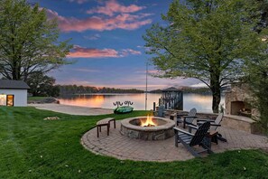 Terrace/patio - Keenan Beach w/Beach, Heated Pool & Game Room (Mooresville)