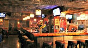 Bar (on property) - Cozy apartment in the heart of Wynwood (Miami)