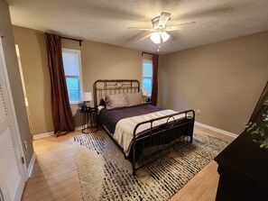 2 bedrooms, WiFi, bed sheets