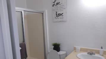 Towels, toilet paper