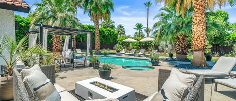 Outdoor pool, a heated pool