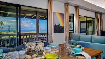 Villa, 3 Bedrooms, Ocean View (Ocean View, Sleeps 8 (KPL-46)) | Dining room