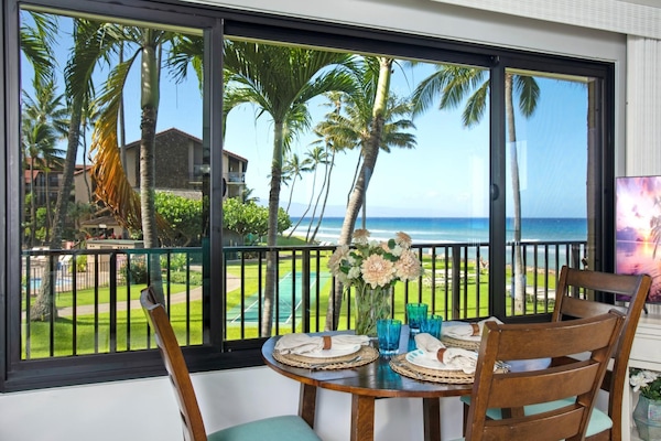 Condo (1 Bedroom) | Dining