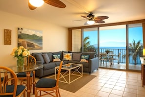 Condo (2 Bedrooms) | Living room
