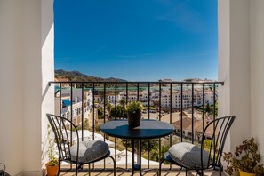 Outdoor dining - Apartamento Essence by Solset (Frigiliana)