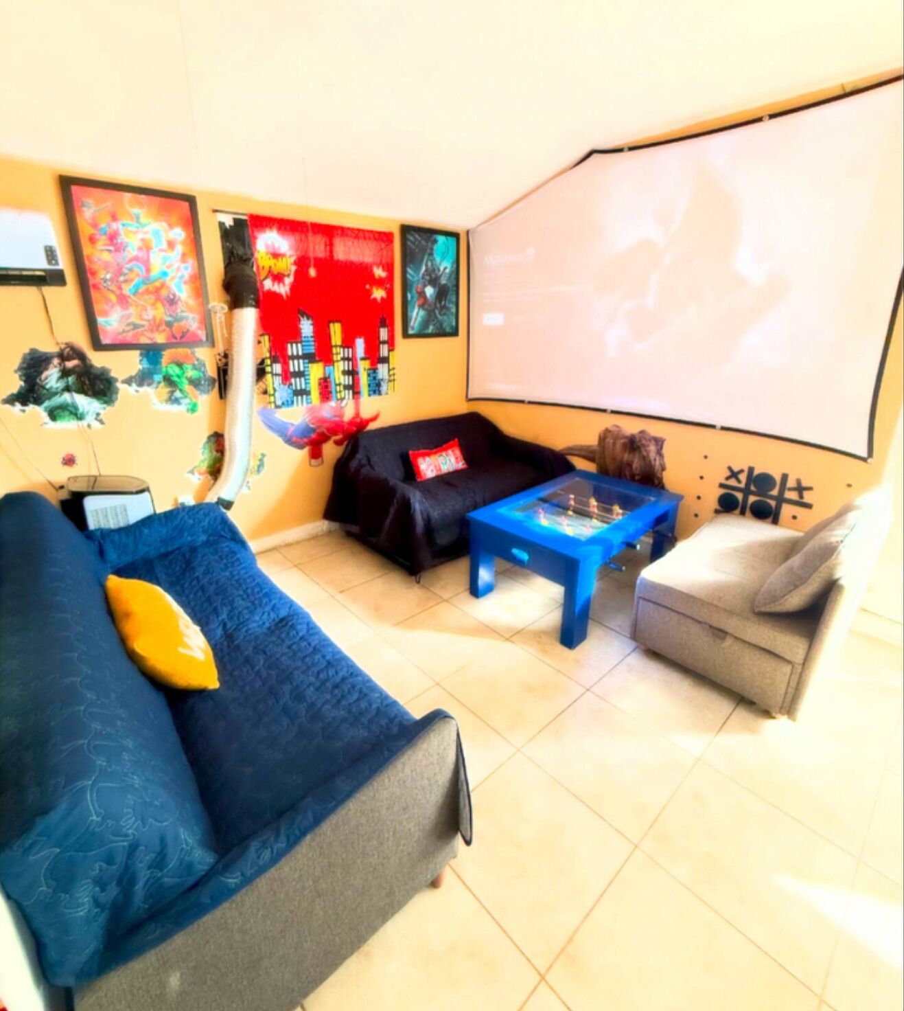 Televisión, videojuegos, futbolito y libros 