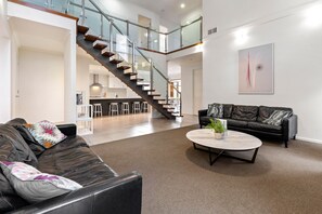 Interior - St Tropez - Tranquil Blairgowrie Escape (Blairgowrie)