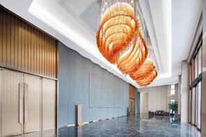 18 restaurants servant le petit déjeuner, le déjeuner et le dîner