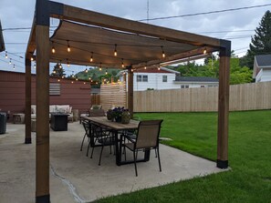 Outdoor dining - Family style charming house on the westside of Rapid City . (Rapid City)