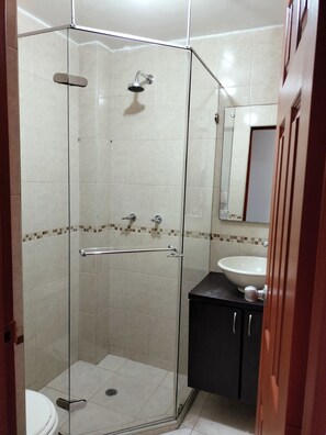 Hair dryer, towels - SantaMaria Apartment (Bogotá)
