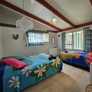 3 bedrooms, in-room safe, iron/ironing board, WiFi