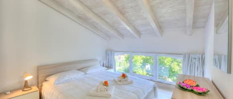 2 chambres, accĂšs au Wi-Fi (inclus), literie fournie