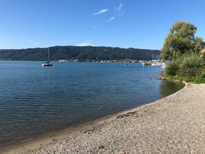 Beach nearby - Holiday Apartment "Casa Ka Sol" with Lake View, Private Terrace and Wi-Fi (Bodman-Ludwigshafen)