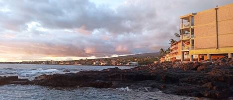 المنطقة المحيطة بالمنشأة