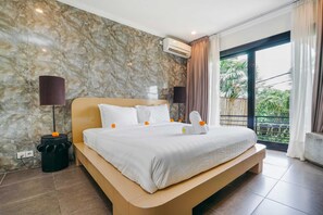 Basic Villa, 2 Queen Beds | 2 bedrooms, laptop workspace, bed sheets - Villa Roma (Seminyak)