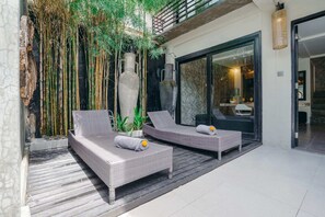 Basic Villa, 2 Queen Beds | Terrace/patio - Villa Roma (Seminyak)