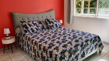 2 bedrooms, desk, iron/ironing board, travel cot