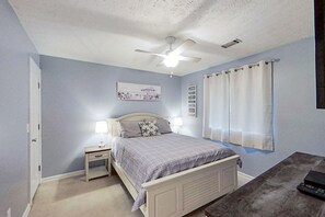 1 bedroom, iron/ironing board, Internet, bed sheets
