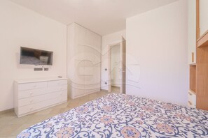 1 makuuhuone, silitysrauta/-lauta, Wi-Fi