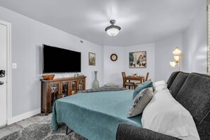 1 bedroom, iron/ironing board, WiFi - SLC: Little Link 15% off thru 2025! (Salt Lake City)