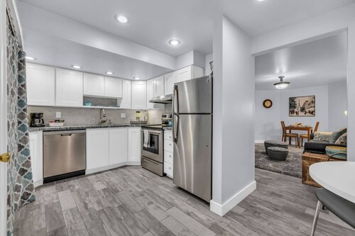 SLC: Little Link 15% off thru Dec 19!