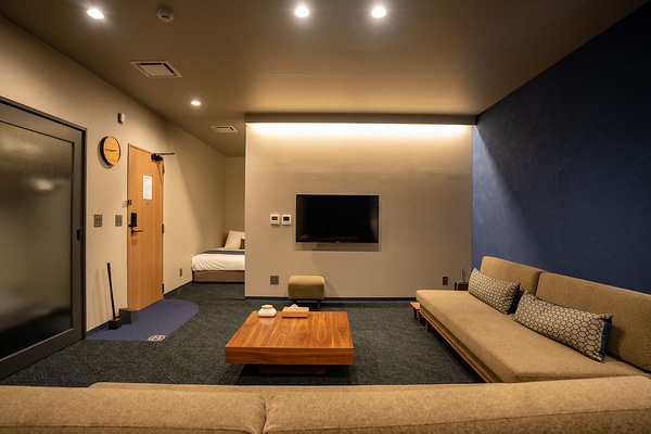 ทีวีจอแบน 42 นิ้ว พร้อมช่องดิจิตอล, ทีวี, ห้องทำงาน