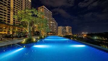 Indoor pool, outdoor pool, open open 24 hours, sun loungers