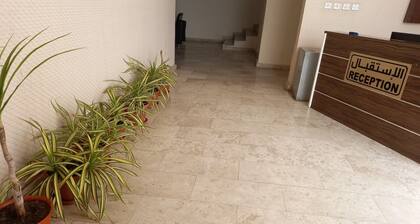 Super Oyo 147 Babylon Furnished Apartment