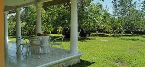 BBQ/picnic area - Casa Vacacional cercana a Playas (Sierpe)