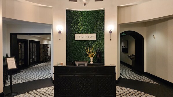 Lobby - Vino Bello next to Meritage Resort "Taste of Napa". 2 Double Beds, Sleeps 4. (Napa)