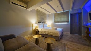 7 bedrooms, iron/ironing board, free WiFi