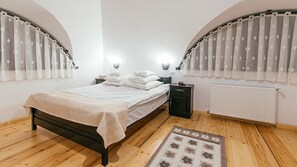 Suite monolocale Tradizionale | Una scrivania, postazione laptop, insonorizzazione, ferro/asse da stiro