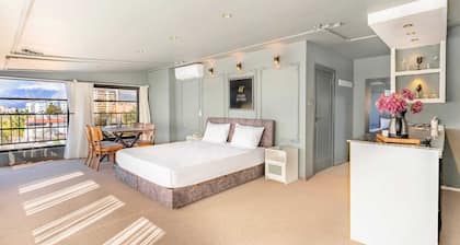 Olsen Hotels