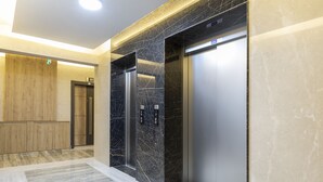 Immagine non classificata, 4 di 40, pulsante