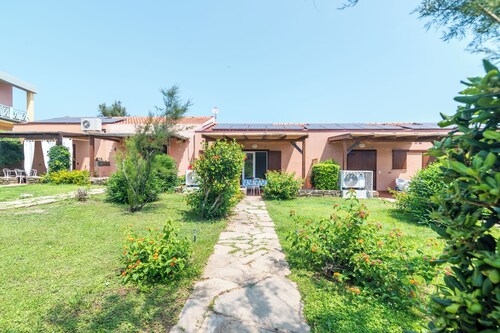 Dimora Oleandro 50m From Beach