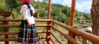 Cabaña en Ecogranja con Piscina Cerca a Peñol y Guatapé