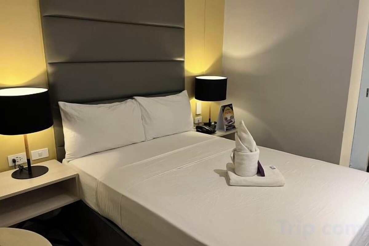 Premium bedding, iron/ironing board (on request), WiFi (free)