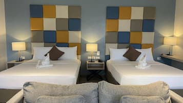 Premier Twin Room | Premium bedding, iron/ironing board, free WiFi, bed sheets