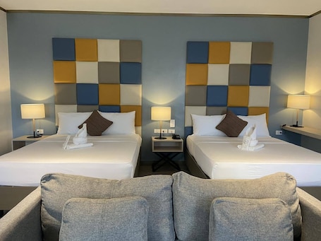 Premier Twin Room | Premium bedding, iron/ironing board, free WiFi, bed sheets