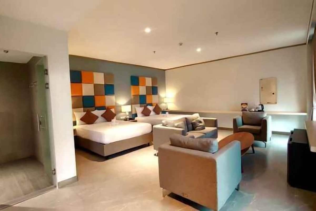 1 bedroom, premium bedding, iron/ironing board, free WiFi