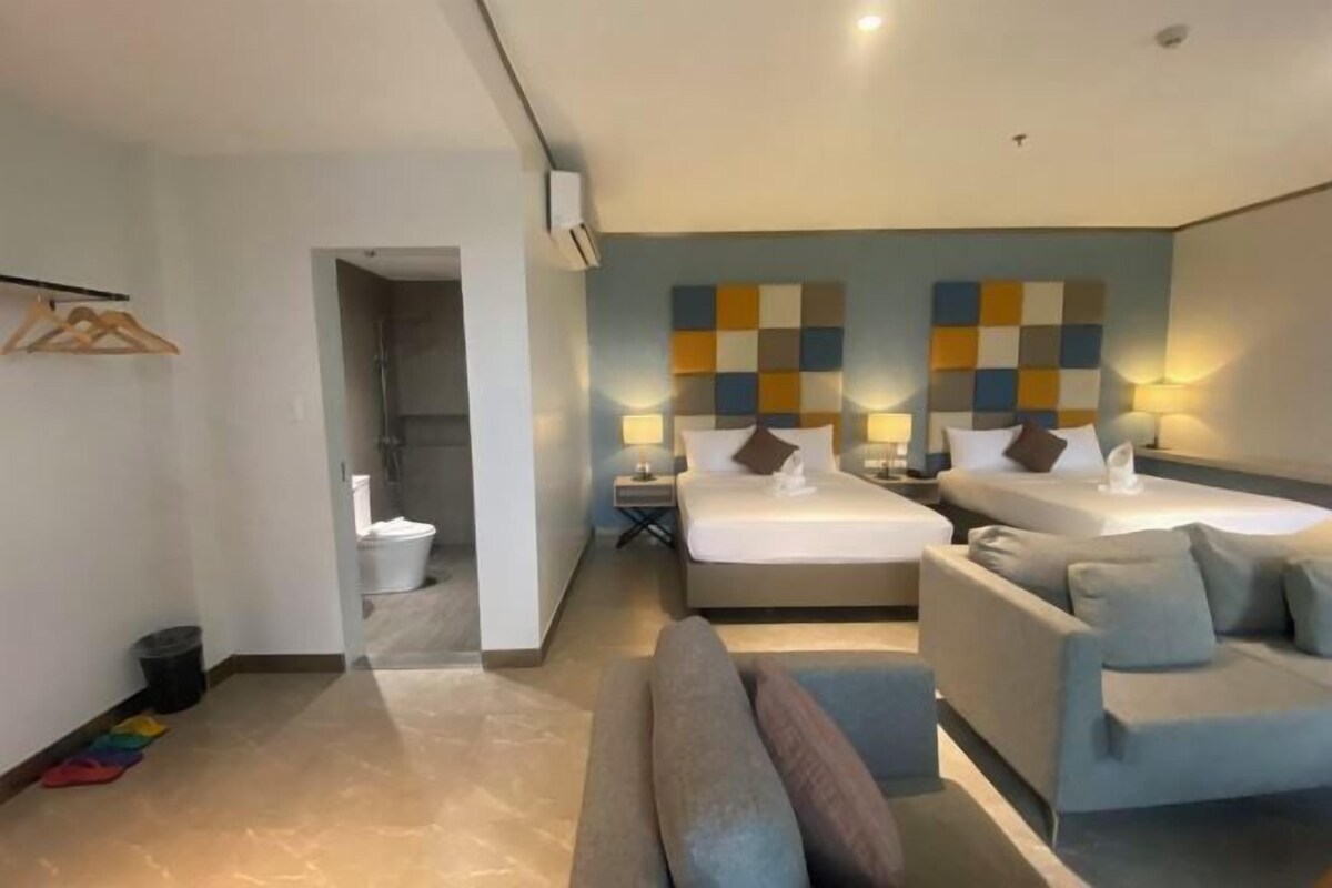 Premium bedding, iron/ironing board (on request), free WiFi, bed sheets