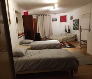 2 bedrooms